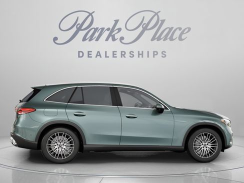 Certified 2026 Mercedes-Benz GLC 300 image 25