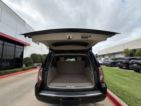 Used 2019 GMC Yukon XL Denali RWD image 4