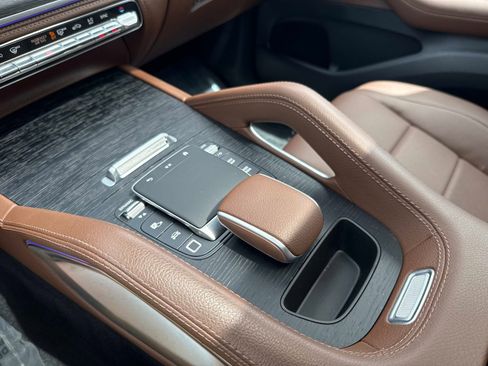 Certified 2025 Mercedes-Benz GLE 450 4MATIC image 28