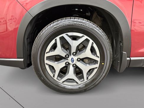 Used 2023 Subaru Forester Premium AWD/4WD image 14