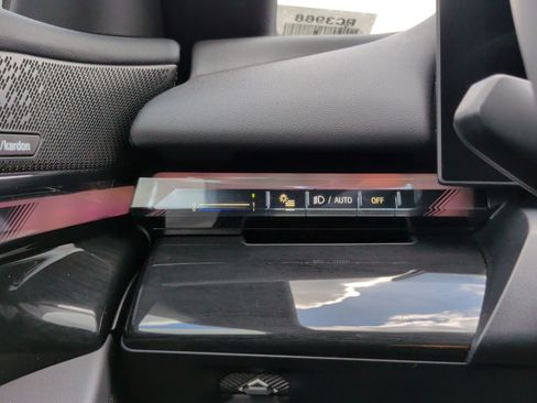 Used 2026 BMW 530i RWD image 23