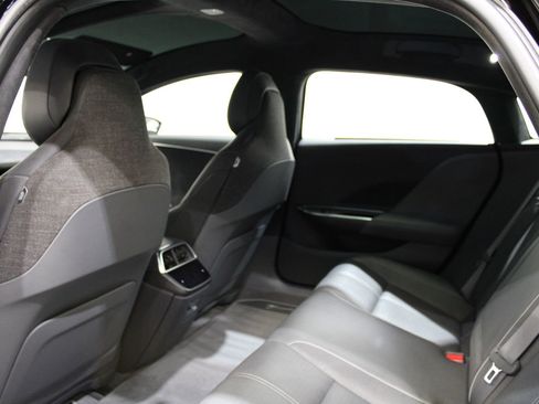 Used 2022 Lucid Air Grand Touring image 19