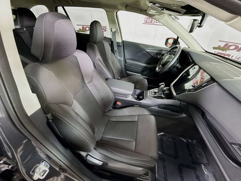 Certified 2025 Subaru Outback Premium w/ Popular Package #1 AWD/4WD image 33