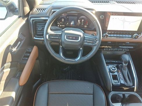 Used 2024 GMC Canyon AT4 w/ AT4 Premium Package image 11