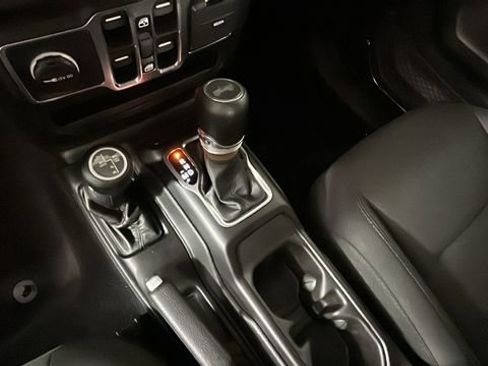Used 2023 Jeep Wrangler Unlimited w/ Cold Weather Group AWD/4WD image 20