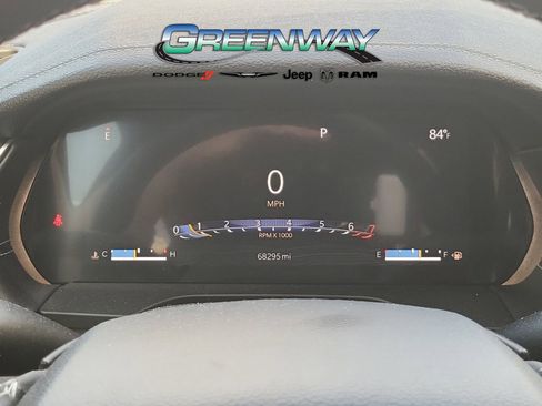 Used 2023 Jeep Grand Cherokee Limited RWD image 31