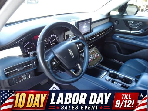 Used 2020 Lincoln Corsair Reserve w/ Beyond Blue Interior Package FWD image 11