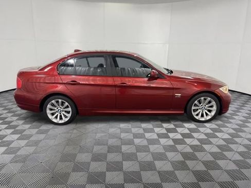Used 2011 BMW 328i xDrive Sedan image 2