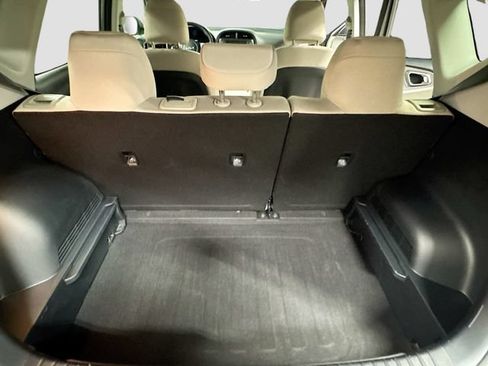 Used 2023 Kia Soul LX FWD image 24