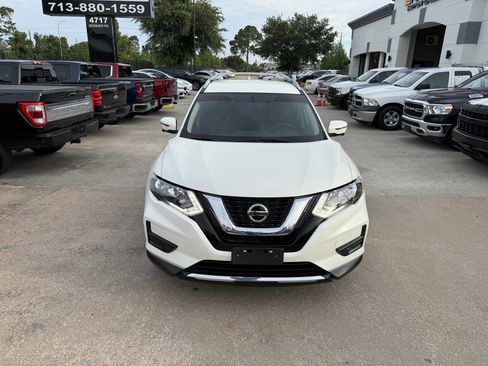 Used 2018 Nissan Rogue SV w/ Premium Package AWD/4WD image 37
