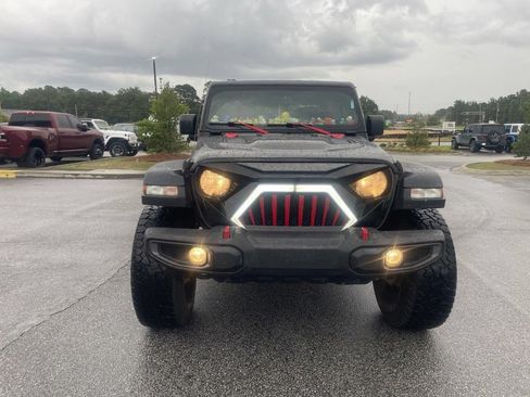 Used 2021 Jeep Gladiator Rubicon w/ Safety Group AWD/4WD image 13