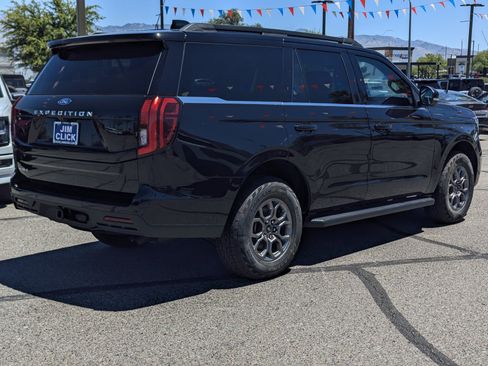 New 2026 Ford Expedition Active RWD image 2