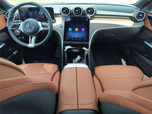 New 2025 Mercedes-Benz C 300 Sedan image 10