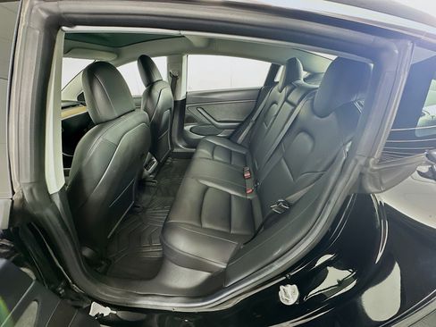 Used 2018 Tesla Model 3 Long Range image 26