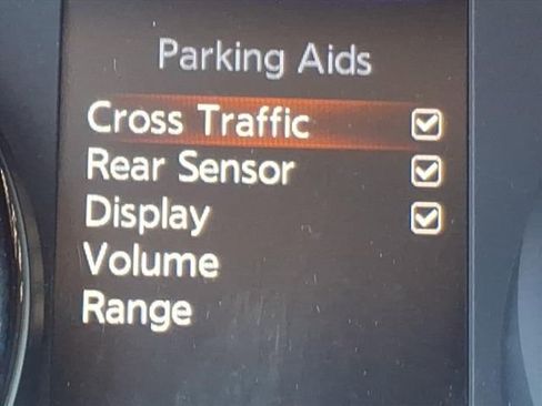 Used 2020 Nissan Rogue Sport SV FWD image 14