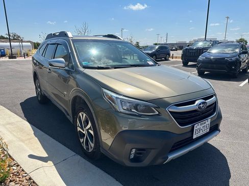 Used 2022 Subaru Outback Touring XT AWD/4WD image 2