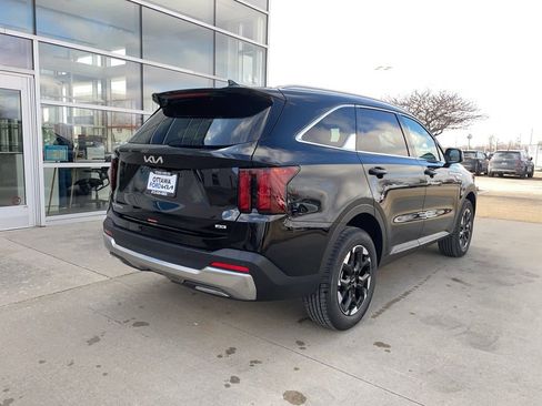 New 2026 Kia Sorento S image 5