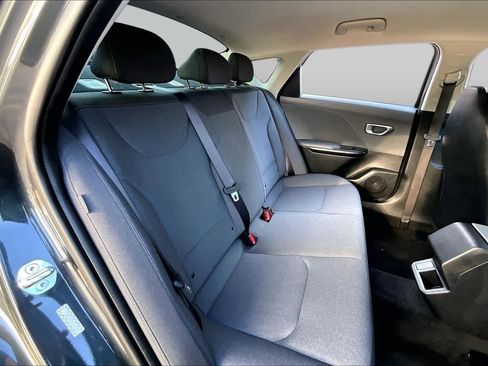 Used 2025 Kia K4 FWD image 19