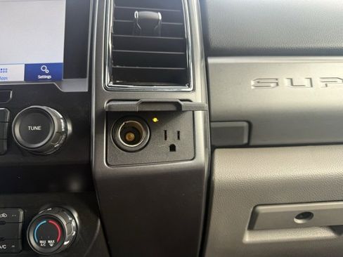 Used 2022 Ford F350 XLT w/ Black Appearance Package image 40