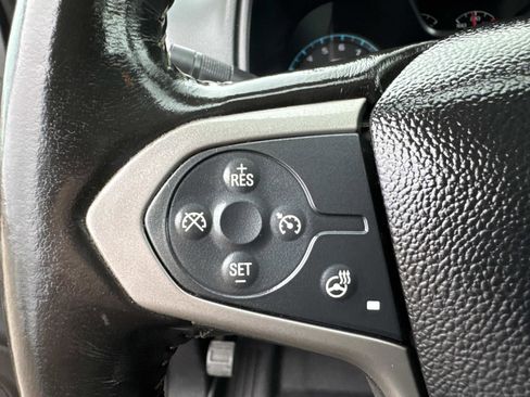 Used 2019 Chevrolet Colorado Z71 image 38