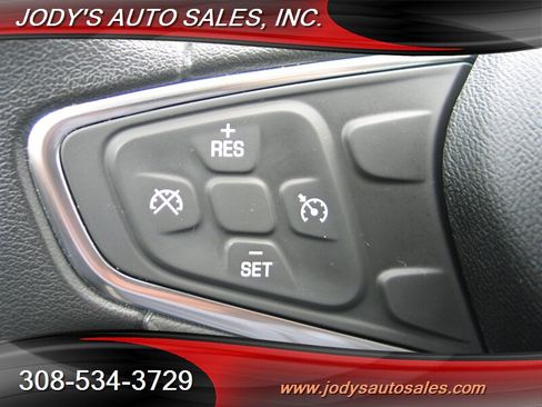 Used 2018 Chevrolet Malibu LS image 11