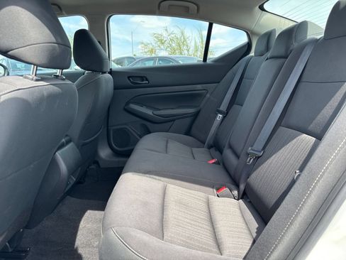 Used 2025 Nissan Altima 2.5 SV FWD image 25