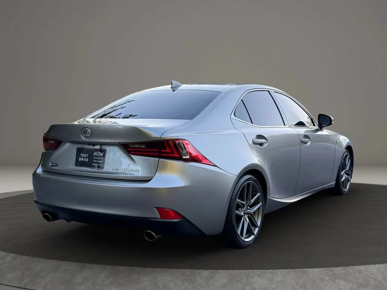 Used 2016 Lexus IS 300 AWD w/ F Sport Package image 4