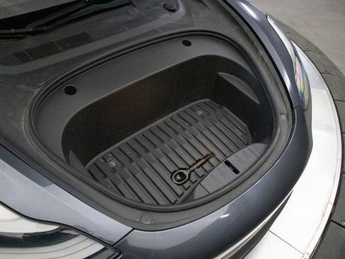 Used 2022 Tesla Model 3 Performance image 27