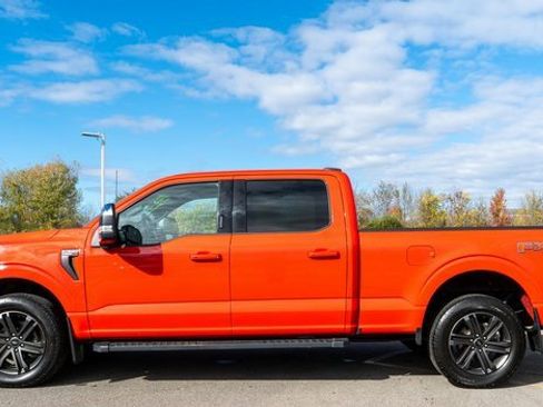 Used 2022 Ford F150 Lariat w/ Equipment Group 502A High image 9