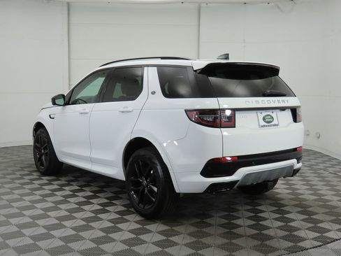 Used 2025 Land Rover Discovery Sport S image 7