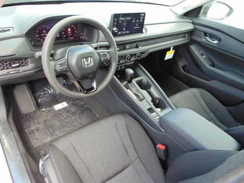 New 2026 Honda Accord SE image 11