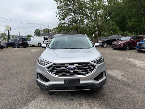 Used 2019 Ford Edge Titanium w/ Equipment Group 301A FWD image 6