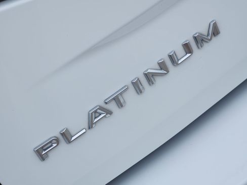 Used 2025 Ford Expedition Max Platinum AWD/4WD image 12