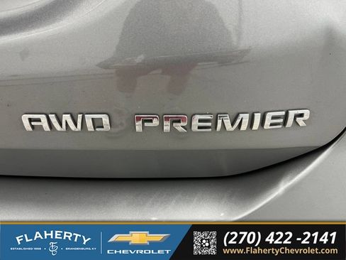 Used 2023 Chevrolet Equinox Premier AWD/4WD image 18