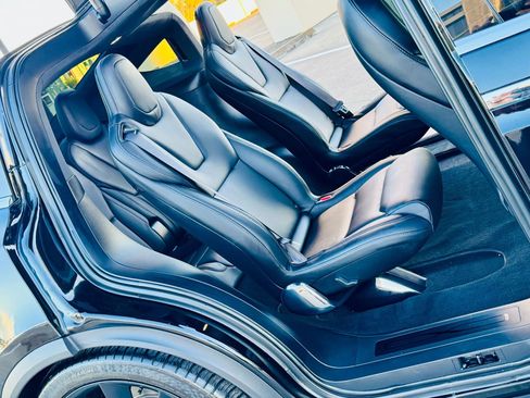 Used 2021 Tesla Model X Long Range image 46