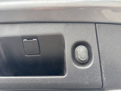 Used 2020 Chevrolet Tahoe Premier image 14