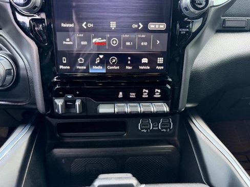 Used 2023 RAM 1500 Laramie AWD/4WD image 17