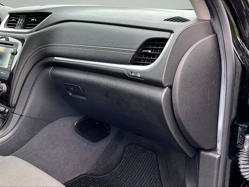 Used 2016 Chevrolet Traverse LT AWD/4WD image 18
