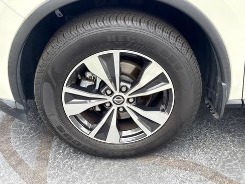 Used 2022 Nissan Murano S AWD/4WD image 21