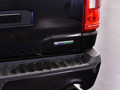 Used 2023 Ford F150 XLT w/ XLT Black Appearance Package image 13