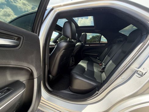 Used 2012 Chrysler 300 Limited RWD image 22