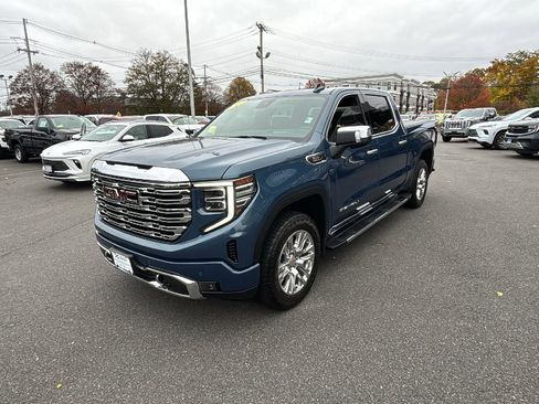 Used 2024 GMC Sierra 1500 Denali w/ Technology Package image 3