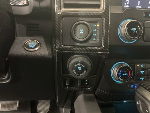 Used 2019 Ford F150 Raptor w/ Equipment Group 802A Luxury image 15