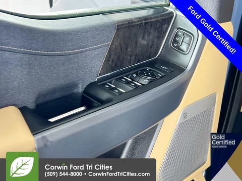 Used 2023 Ford F450 Lariat w/ FX4 Off-Road Package image 12