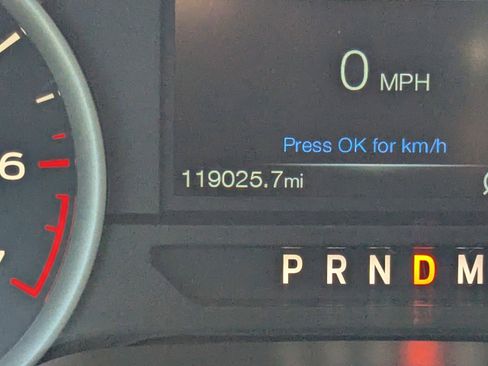 Used 2019 Ford F150 XLT w/ Equipment Group 302A Luxury AWD/4WD image 2