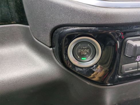 Certified 2024 GMC Sierra 1500 SLT w/ SLT Premium Plus Package image 17