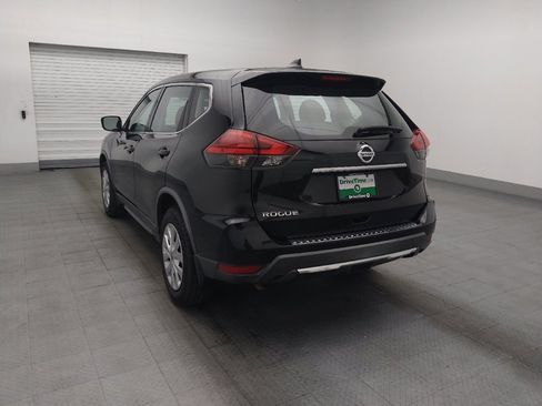 Used 2017 Nissan Rogue S FWD image 5