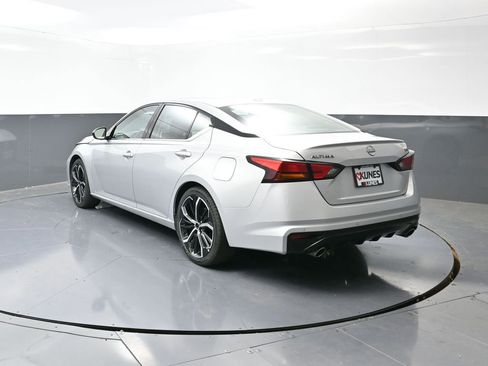 Used 2024 Nissan Altima 2.5 SR image 12
