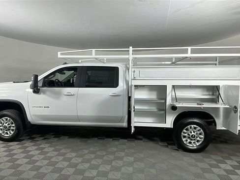 New 2025 Chevrolet Silverado 2500 LT w/ Convenience Package image 8