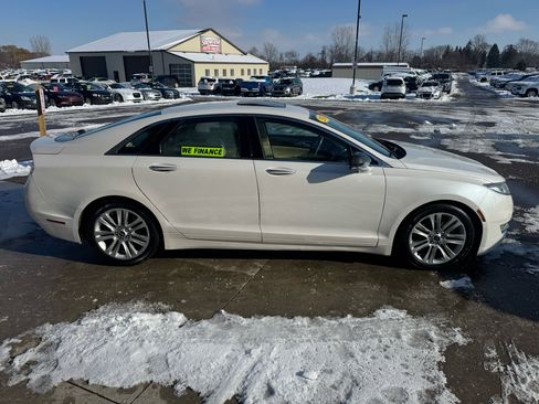 Used 2014 Lincoln MKZ w/ Equipment Group 102A Reserve image 4